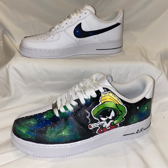 Custom looney tunes Air Force 1s
